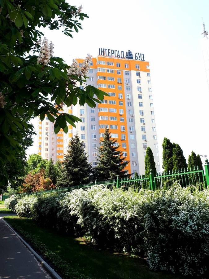 Стильна Та Простора Квартира Kiew Exterior foto