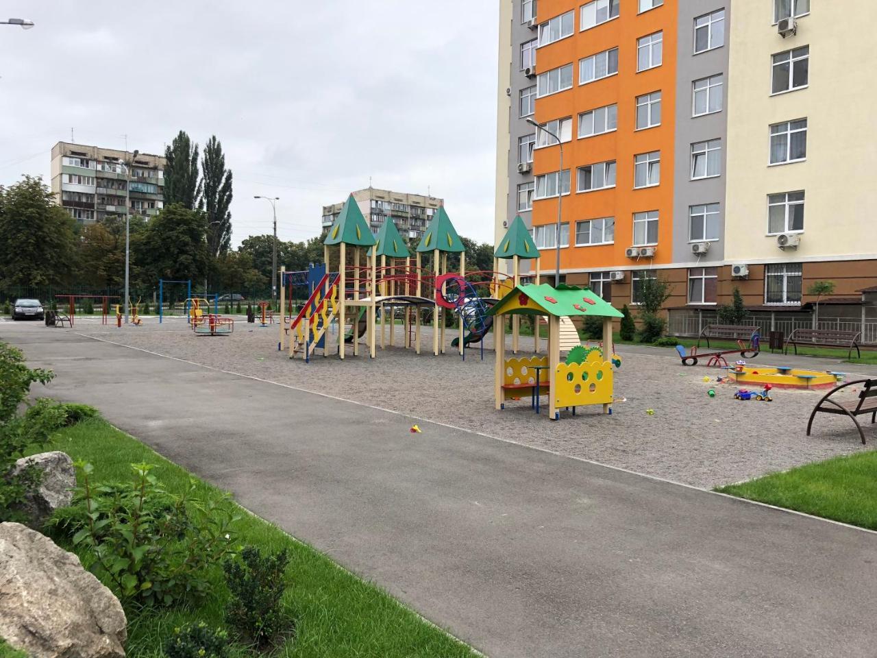 Стильна Та Простора Квартира Kiew Exterior foto